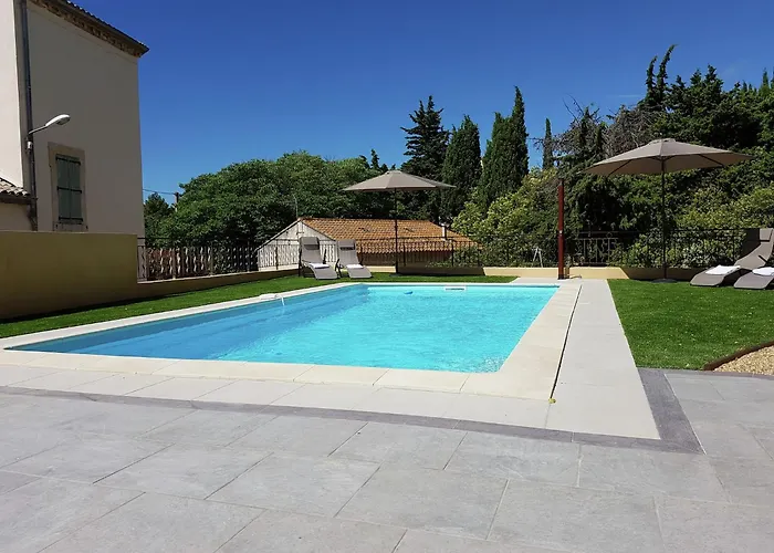 Villa Peaceful Poolside Escape