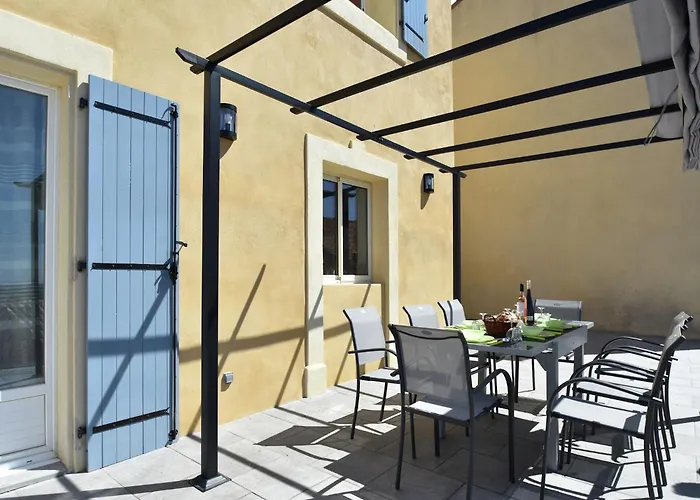 Peaceful Poolside Escape Villa Montouliers